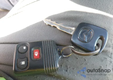 2002 Mazda Tribute Es V6/Lx V6 from USA, damaged, VIN 4F2YU08132KM39978